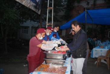 Yusufeli’nde İftar Sofralarının Beşincisi Vecanget Mahallesi’nde Kuruldu